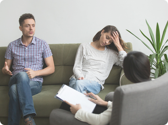Acompañamiento terapéutico para que puedas trabajar tus emociones, resolver bloqueos y desarrollar herramientas que te ayuden a gestionar tu día a día. Un espacio confidencial donde podrás explorar lo que te preocupa y fortalecer tu bienestar emocional.